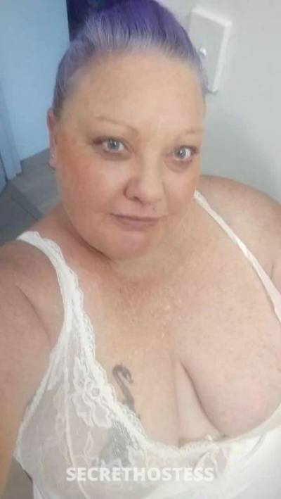 Curvy titties BBW in Rockhampton