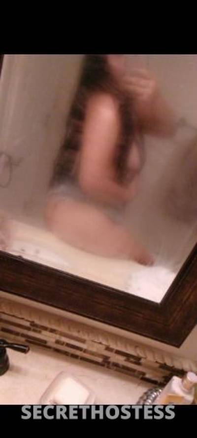 25 year old Caribbean Escort in Inland Empire CA Incall how can i help you