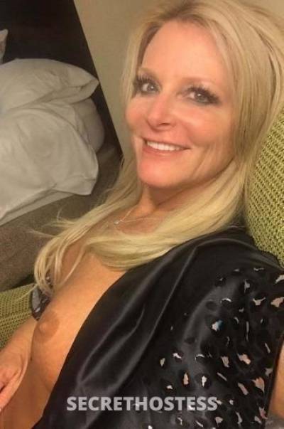 38Yrs Old Escort Chambana IL Image - 2