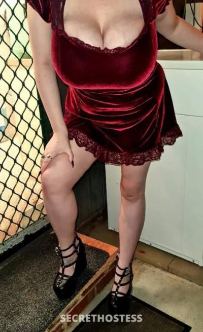 21 year old Australian Escort in Perth Velouptuous busty beauty