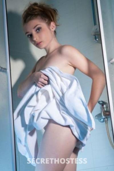 23 year old Escort in Albany GA No Deposit Sex With My Clean tight Pussy Incall Outcall