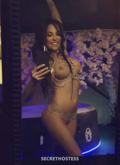 Francesca Escort 157CM Tall New York City NY Image - 2