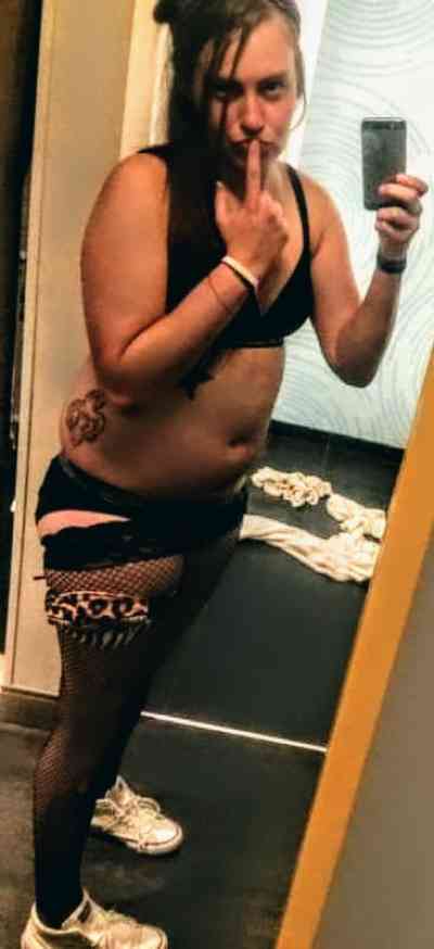 26Yrs Old Escort Size 6 128KG 5CM Tall Louisville KY Image - 3