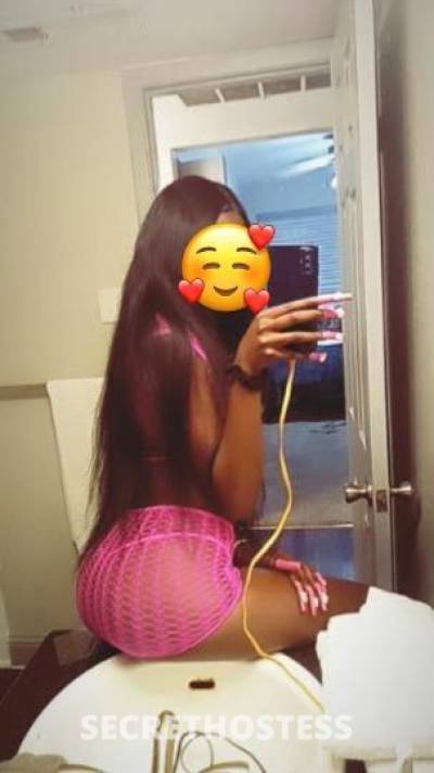 23 year old Escort in Charlotte NC ?? i cream &amp; squirt