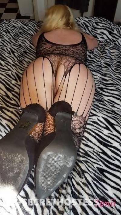 40 Years Soft Older Boobs Juicy Pussy Curvy Ass Ready for  in Lansing MI