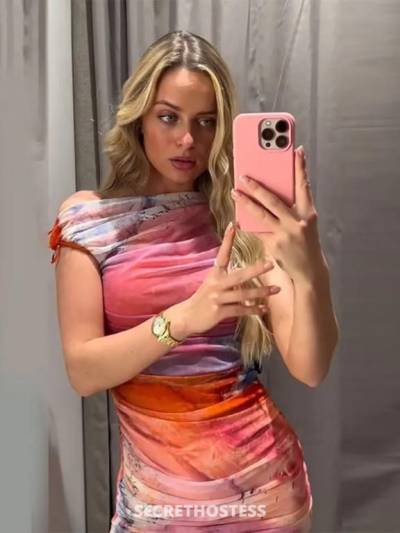 22 year old Australian Escort in Brisbane Aussie gitl Full body Nuru massage 150/2 hours 22 years old