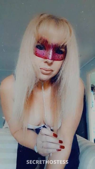 38 year old Escort in Augustine Heights Brisbane Hosting 10am to 3pm today in Goodna area! Come play with me 