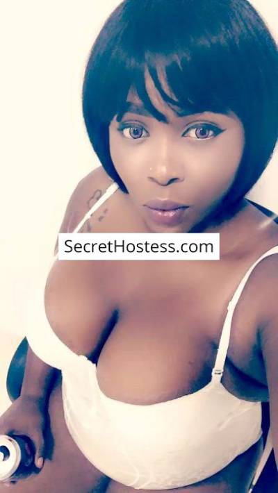 30 Year Old Ebony Escort Lagos Black Hair Green eyes - Image 2