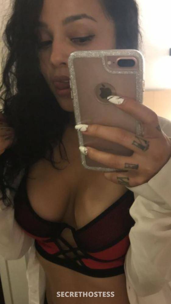CARISSA LAWSON 23Yrs Old Escort Size 22 Yellowknife Image - 6