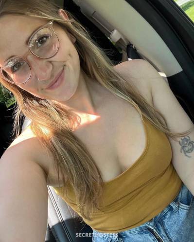 26 year old Asian Escort in Moncton I’m available and down for hookup and good sex