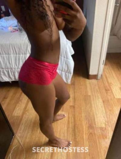 22Yrs Old Escort 160CM Tall Chicago IL Image - 1
