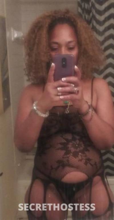 47 year old Chinese Escort in West Palm Beach FL Sexxy Chin IncallOnly Specials Outcalls Avl