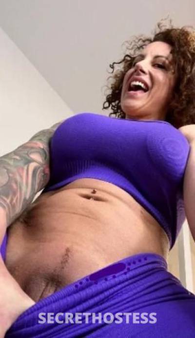 Sweet Sexy Mom Horny Tight Pussy Huge TiTs NEED FOR HOOKUP  in Roanoke VA