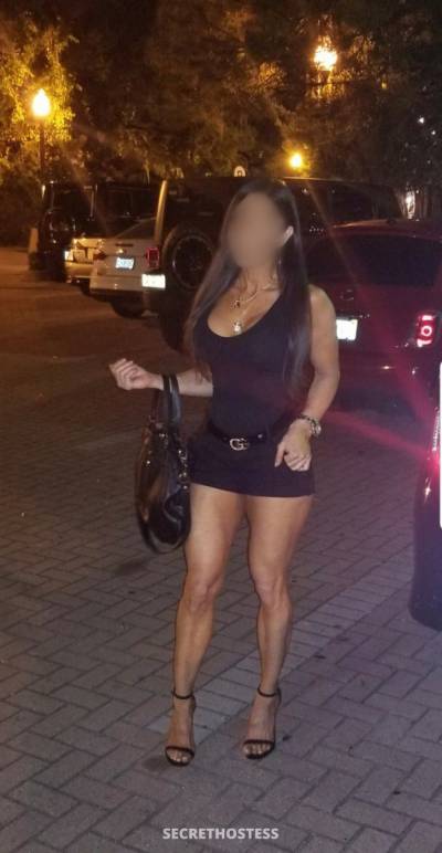 Escort 160CM Tall Tampa FL Image - 3