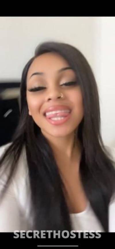21 year old Escort in Inland Empire CA Dreaam VERY PETITE 4 11