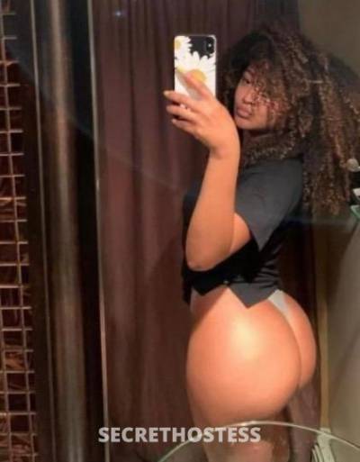 25 Year Old Colombian Escort Seattle WA - Image 4