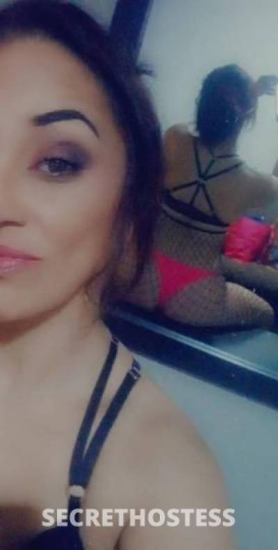 35 year old Escort in Houston TX I wanna be your little slut