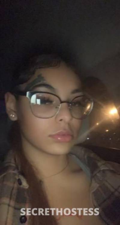 18 year old Escort in Akron OH meetups
