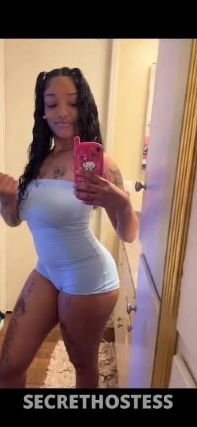 23 Year Old Escort Chicago IL - Image 1