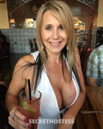 40 year old Latino Escort in Winston-Salem NC Enjoy your honey experience I ll give you more Satisfaction 