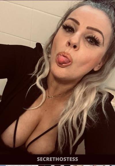 38 year old Escort in Perth AAA Cosmo Blonde Bombshell ) HAPPY WA DAY