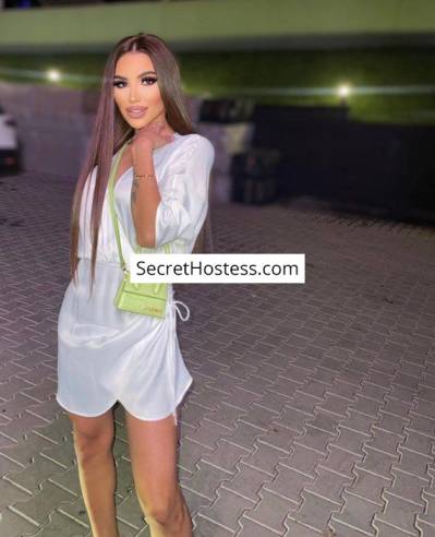 27 Year Old Caucasian Escort Marbella Brown Hair Green eyes - Image 5