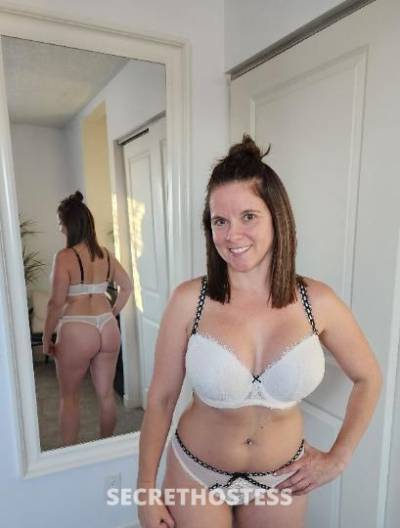 39Yrs Old Escort Upper Peninsula MI Image - 0