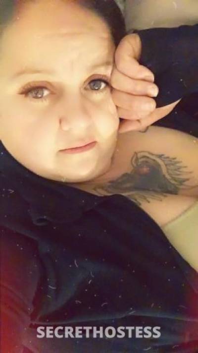 39 year old Escort in Fresno CA come DADDY Let me suck it out of you DADDY