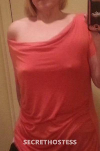 42 year old Escort in Brockton MA Today specials available I Do Sell Video