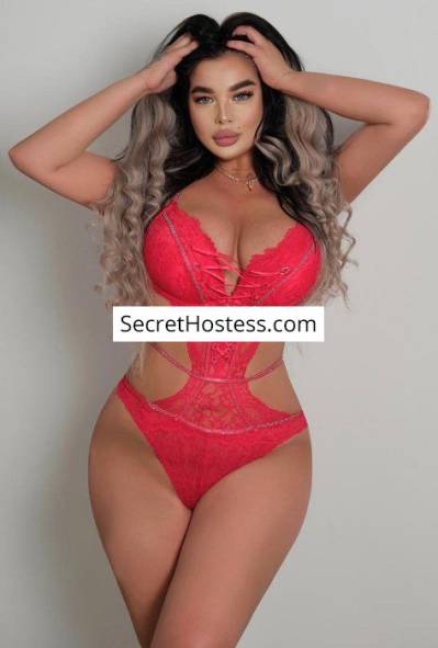 23 Year Old Mixed Escort Dubai Brown Hair Green eyes - Image 1