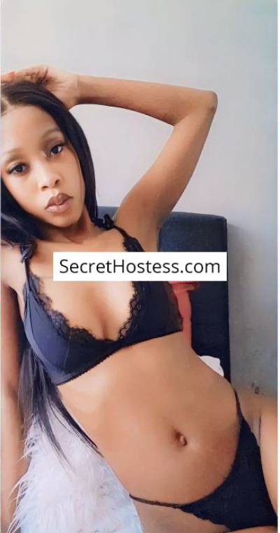 22 Year Old Ebony Escort Riyadh Brown Hair Brown eyes - Image 2