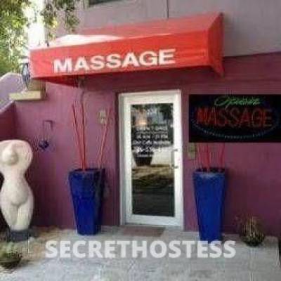26 year old Asian Escort in Nashville TN RO SE SPA Open 24Hr Table Sho we 4 Girls Every Day 50 off