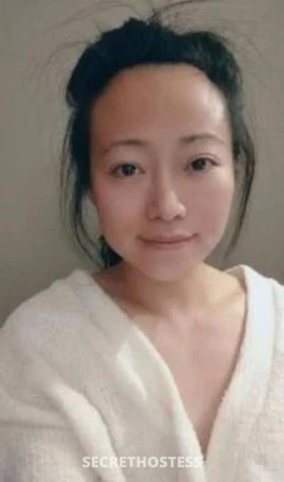 26 year old Asian Escort in Carlton Melbourne Melbourne CBD Asian escort