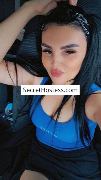 24 Year Old Arabian Escort Doha Black Hair Brown eyes - Image 5