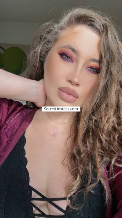 25 Year Old Caucasian Escort Munich Blonde Green eyes - Image 4