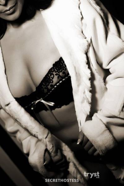 50 Year Old American Escort Houston TX Brunette - Image 3