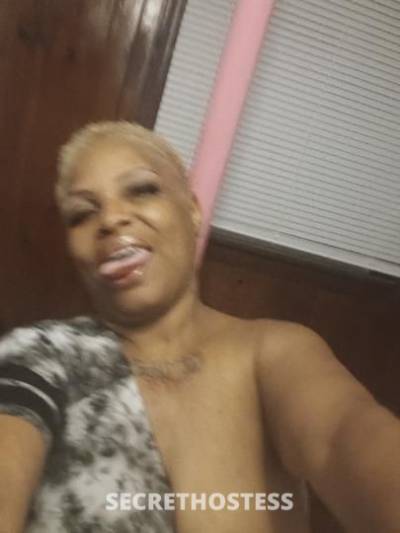 48 year old Escort in Charlotte NC Sexy LACEY