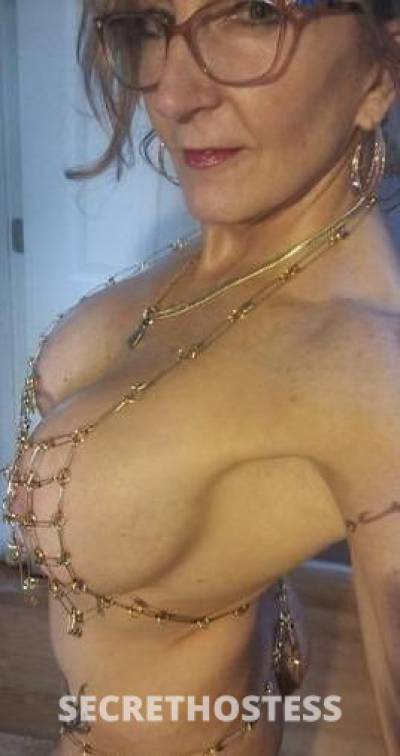 54Yrs Old Escort Tampa FL Image - 1