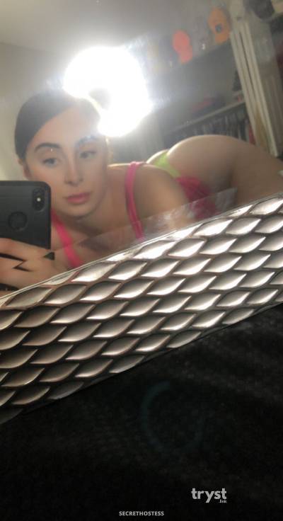 Henny 20Yrs Old Escort Size 8 159CM Tall St. Louis MO Image - 4