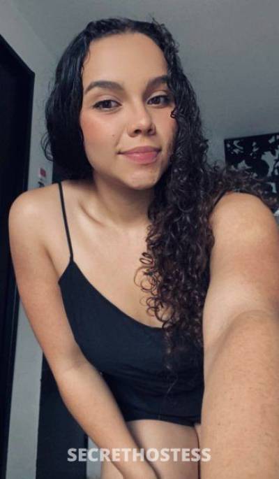 25 year old Escort in Milwaukee WI Snap:: nmary238519 available for FaceTime show and meetup 