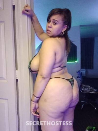 28 year old Escort in Buffalo NY Big booty exotic very juicy and wett big squirter deep 