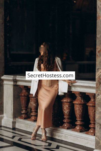 22 year old Caucasian Escort in Vienna Nadia, Agency