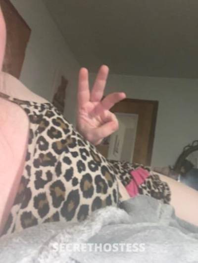 31 year old Escort in Desmoines IA Blond Patite