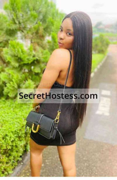 26 Year Old Nigerian Escort Accra Black Hair Brown eyes - Image 1