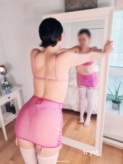 20 Year Old Caucasian Escort Montreal Brunette - Image 6