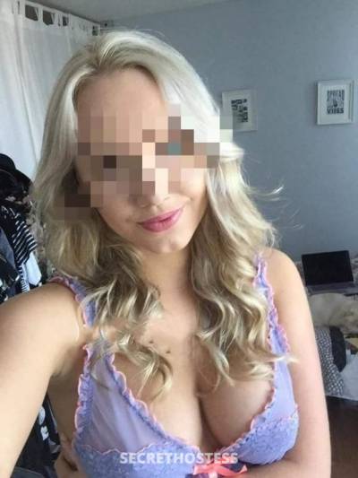 Blond milf new to city In/out in Hobart