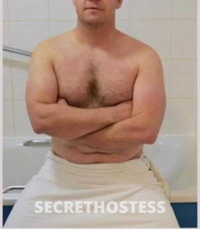 44 year old Asian Escort in St Kilda Melbourne 44 yo btm offering services for fellas