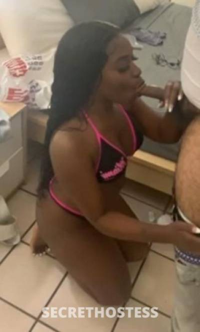 30 year old Escort in Wilmington NC Available for Incall Outcalls Cardate Hotel Sex Fun 