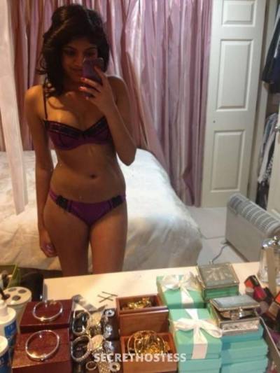 23Yrs Old Escort Size 6 Brisbane Image - 1