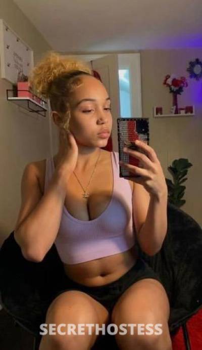 24 year old Escort in Staten Island NY Message me or FaceTime me FACETIME FUN AVAILABLE AT CHEAP 